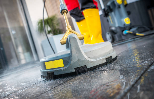 Best Garage Pressure Washing  in Evart, MI